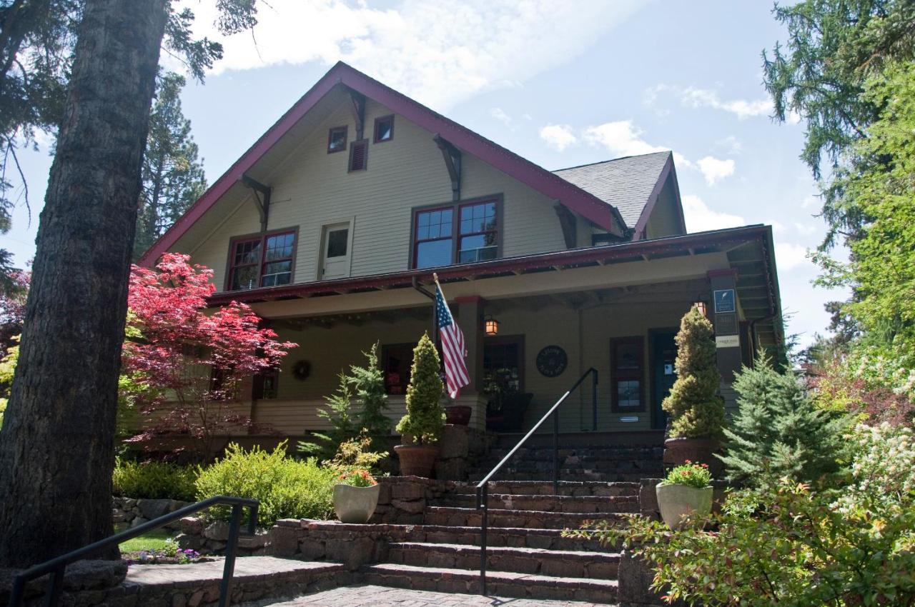 Lara House Bed And Breakfast Bend Esterno foto