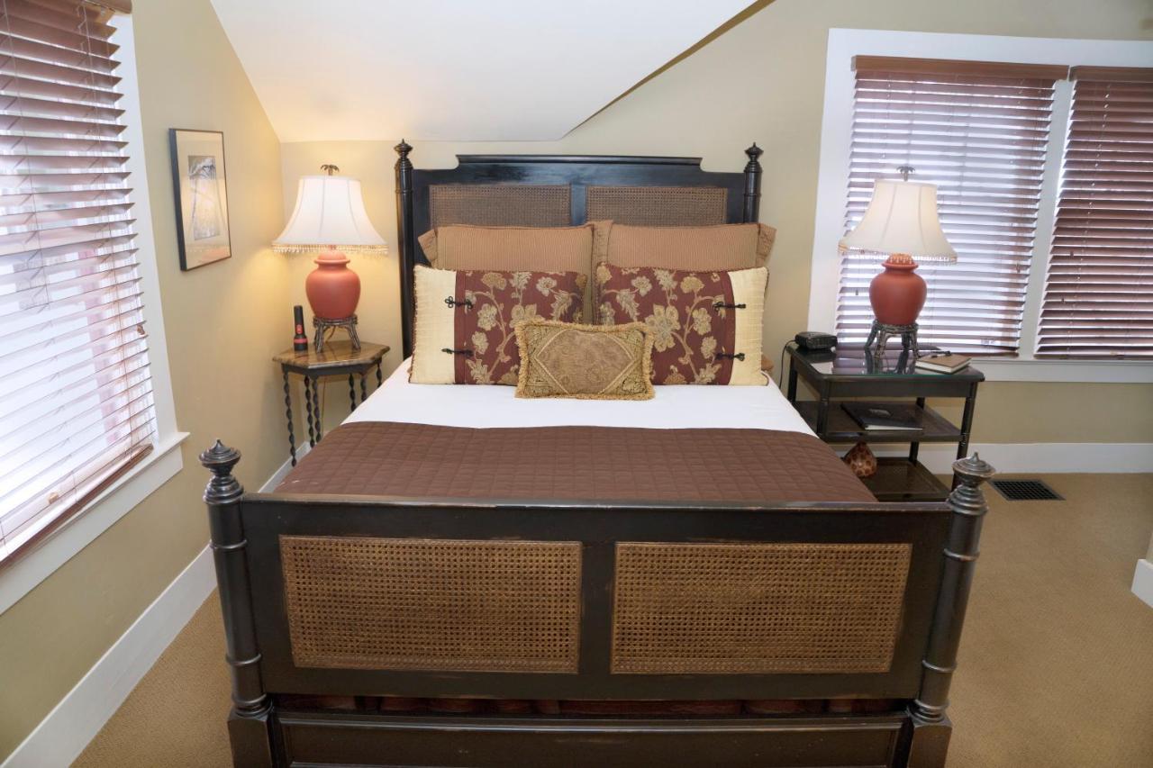 Lara House Bed And Breakfast Bend Esterno foto